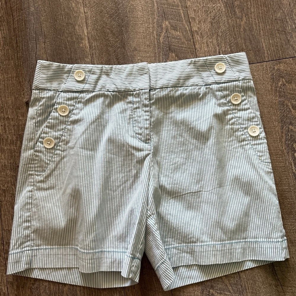 Loft Seersucker Button Shorts